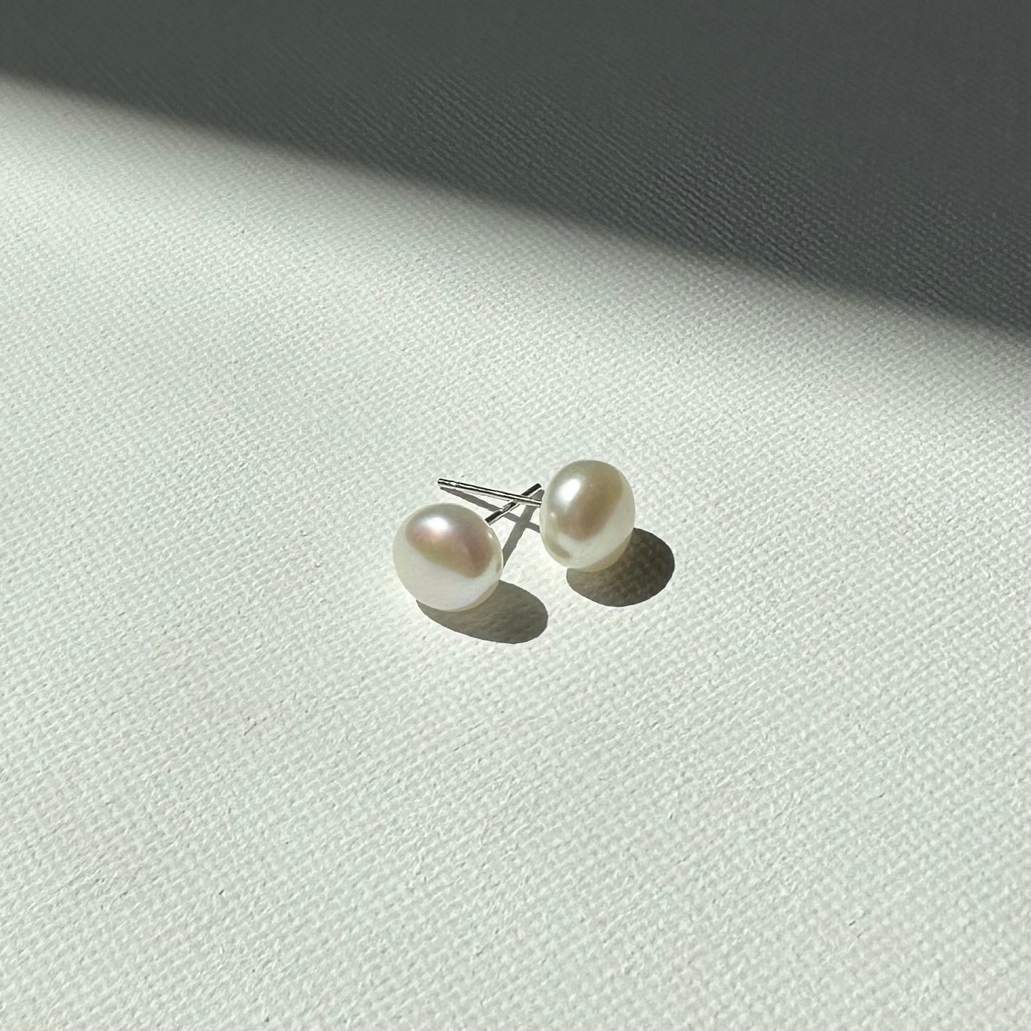 PEARL STUD ROUND