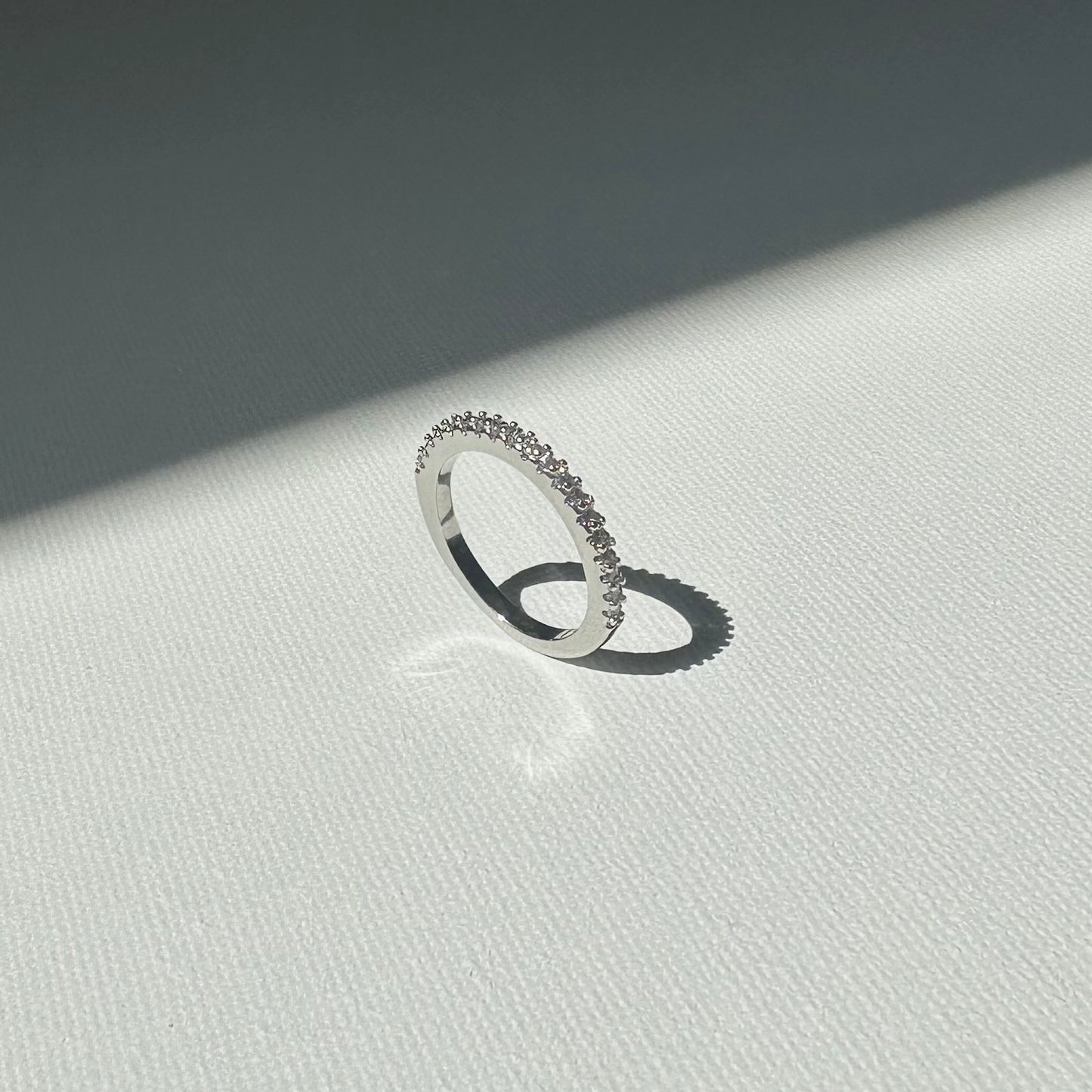 PETITE RING