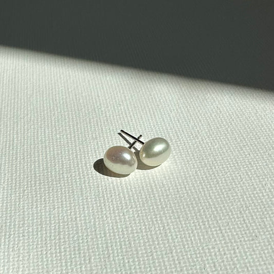 PEARL STUD OVAL